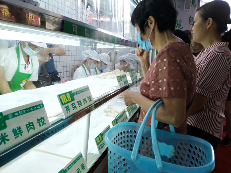 胃口福餃子云吞東方市場店開業(yè)，數百市民排隊嘗鮮